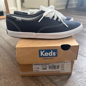 Women’s Keds Champion Navy canvas size 5M